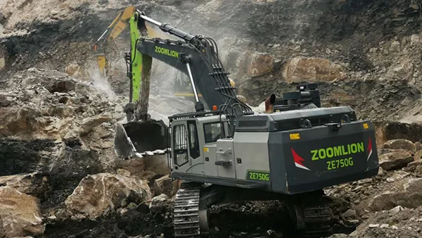 Large Excavator ZE750G Works in Mining Areas in South Africa