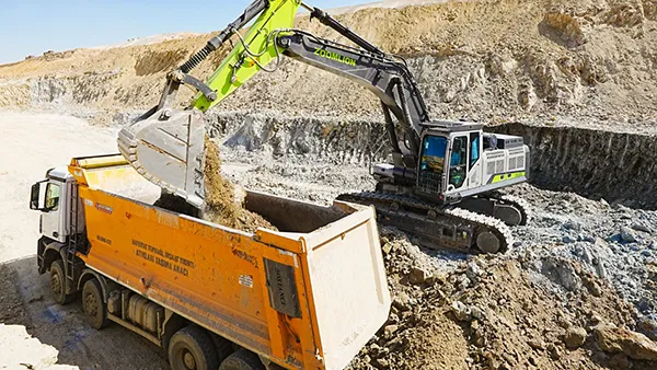 Large Excavator ZE500G at Ankara-Yozgat-Sefaatli High-Speed Railway Project, Turkey