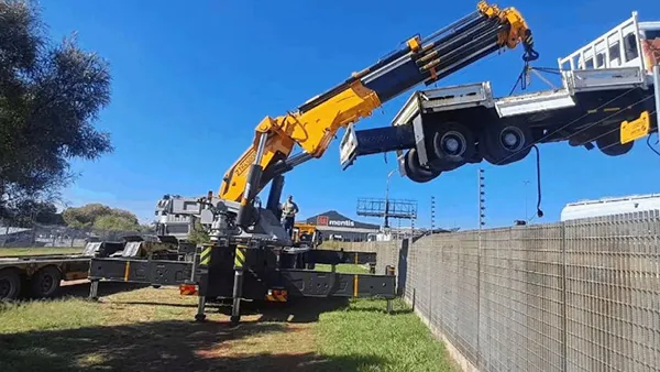 ZOOMLION Knuckle Boom Crane Supports Renewable Energy Construction in South Africa