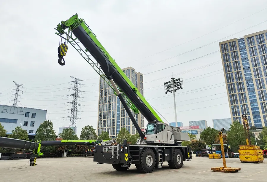130t Rough Terrain Crane ZRT1300V532