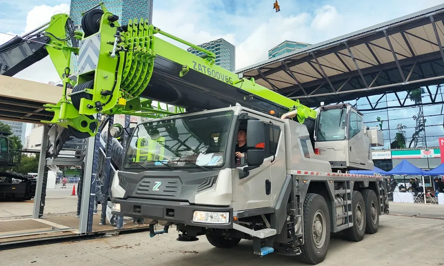 60t All-Terrain Crane ZAT600V653G
